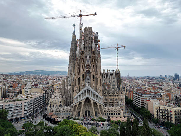 Fachada de la Sagrada Familia en Barcelona