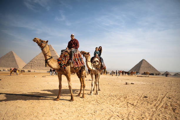 pirámides de Giza en El Cairo Egipto turismo