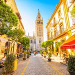 Vista panorámica de Sevilla con la Giralda al fondo